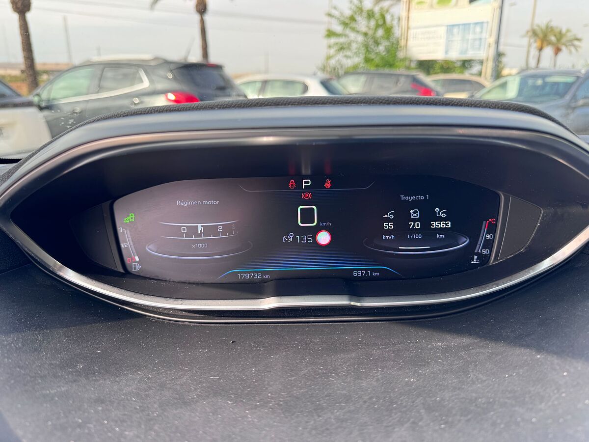 PEUGEOT 3008 CROSSWAY 1.5 BLUE HDI AUTO SPANISH LHD IN SPAIN 111000 MILES 2018